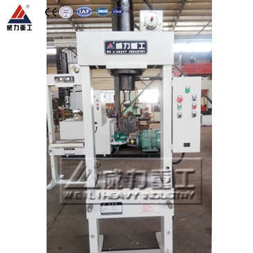 10噸龍門(mén)液壓機(jī)