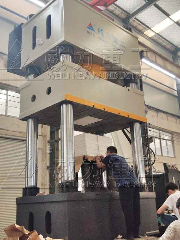 2000噸油壓機(jī)(四柱/臥式/框架/龍門)-2000噸液壓機(jī)價(jià)