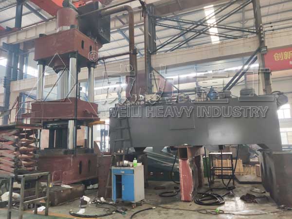 1600噸液壓機-1600T四柱熱鍛液壓機(快鍛壓機)