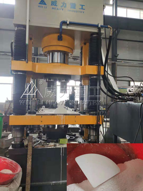 氧化鋁陶瓷粉末液壓機(jī)400噸500噸630噸粉末成型機(jī)