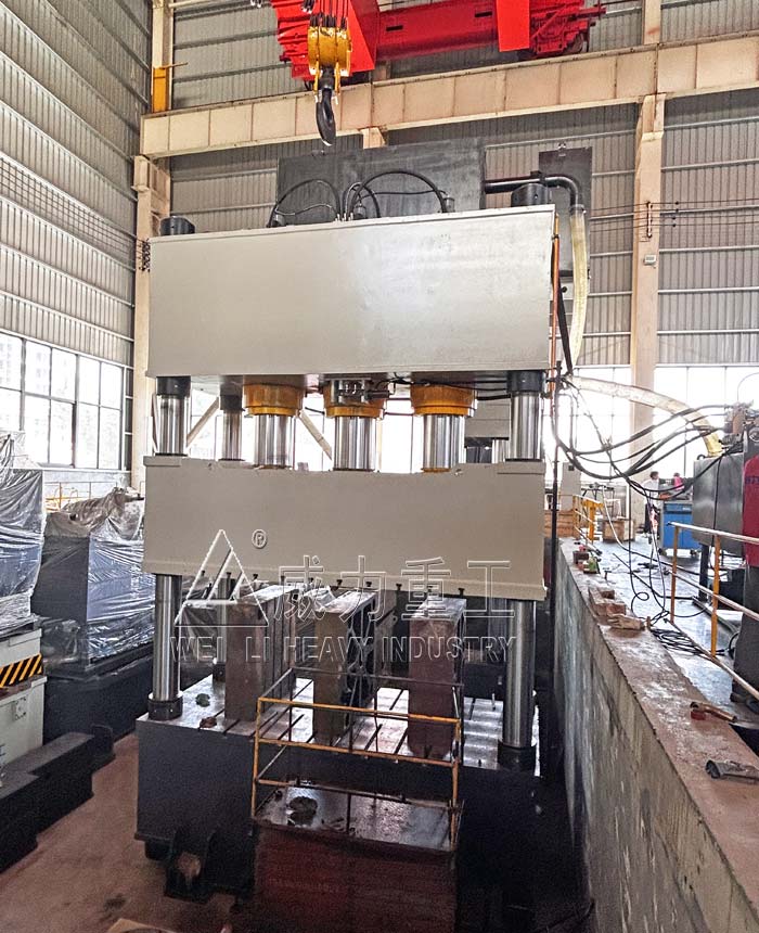 1500噸三梁四柱液壓機(jī)(SMC汽車配件模壓、復(fù)合材料